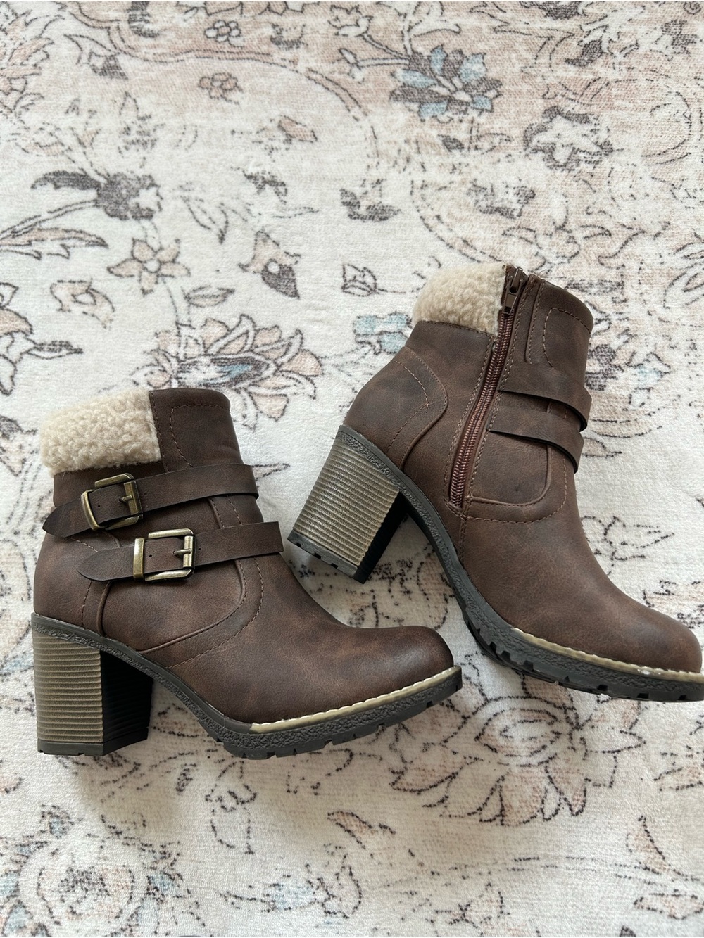Women's Brown Faux-Leather Ankle Boots with Shearling Cuff | Size 7